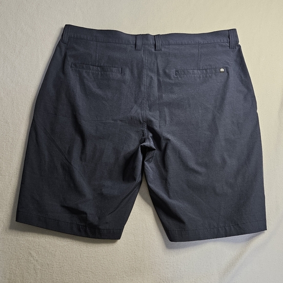Travis Mathew Men's Blue Shorts Size 38 - Picture 6 of 6